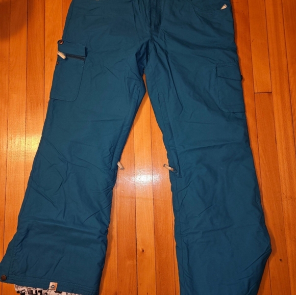 Roxy snowpants - Picture 4 of 6